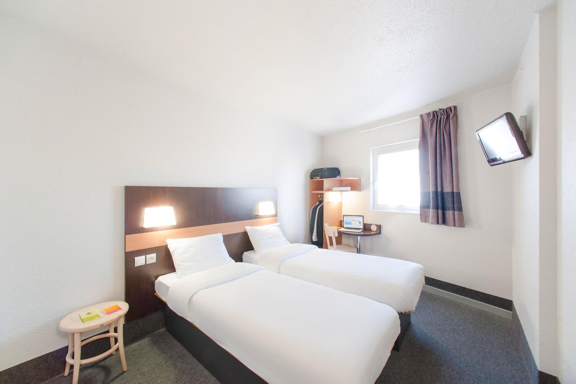 B&B Hotel Nimes Centre Arenes Buitenkant foto