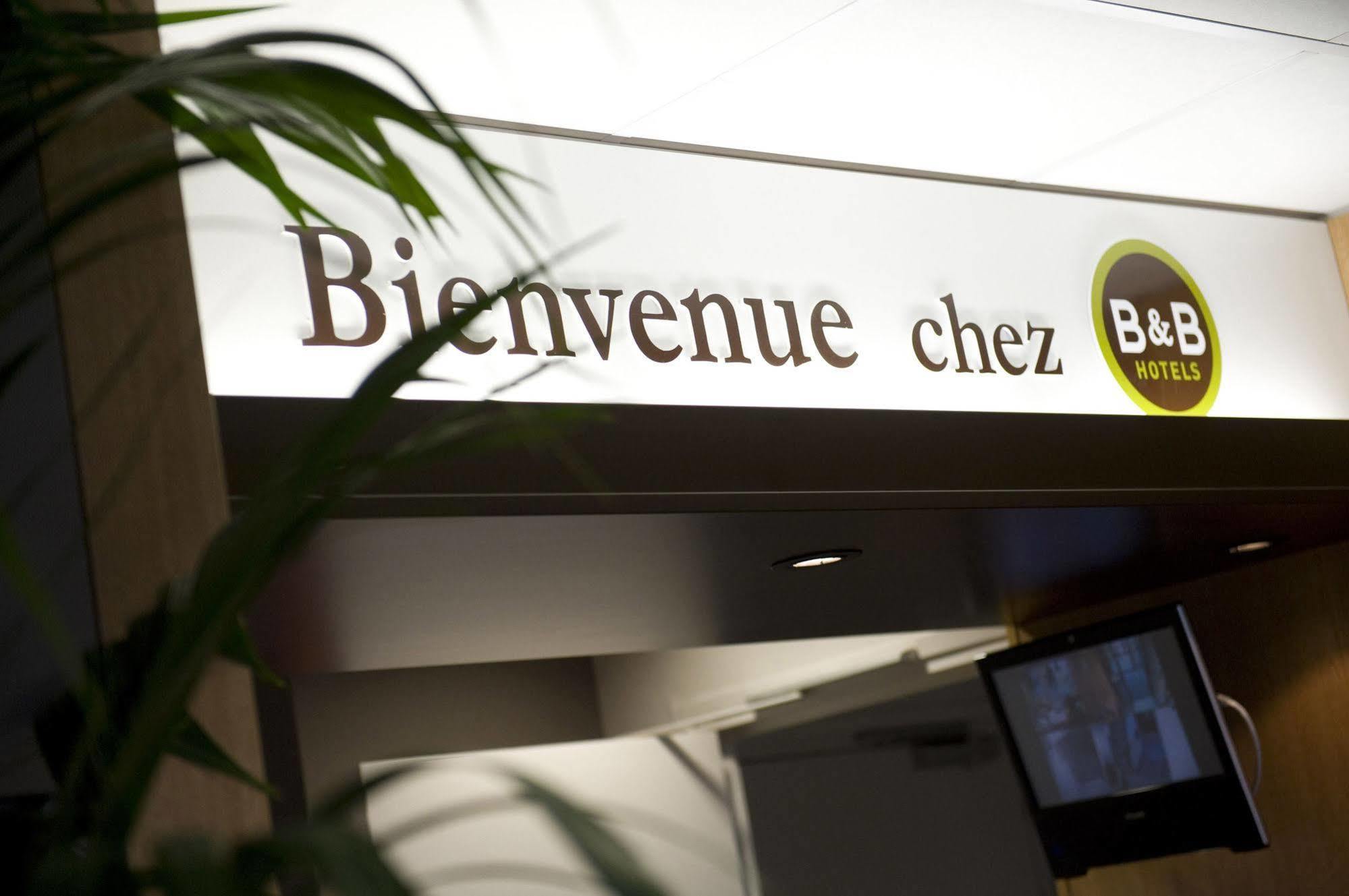 B&B Hotel Nimes Centre Arenes Buitenkant foto